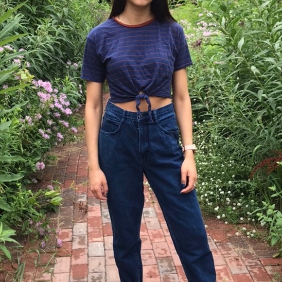 Forever21 Croptop - Picture 2 of 4